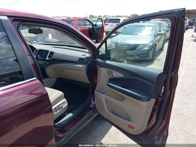 Продажа на аукционе авто 2016 Honda Pilot Exl, vin: 5FNYF5H53GB033844, номер лота: 45266443