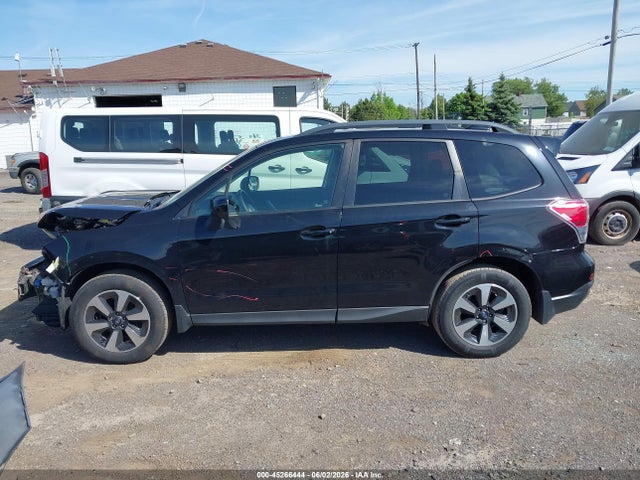 Продаж на аукціоні авто 2018 Subaru Forester 2.5i Premium, vin: JF2SJAEC5JH457602, номер лоту: 45266444