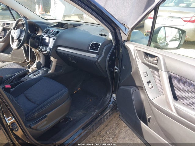 Продаж на аукціоні авто 2018 Subaru Forester 2.5i Premium, vin: JF2SJAEC5JH457602, номер лоту: 45266444