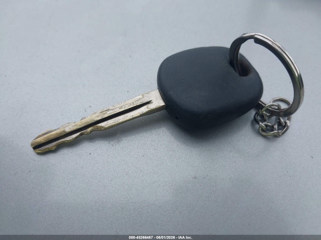 45266467 :رقم المزاد ، 4T1BF3EK7BU188221 vin ، 2011 Toyota Camry Le مزاد بيع