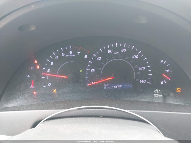 45266467 :رقم المزاد ، 4T1BF3EK7BU188221 vin ، 2011 Toyota Camry Le مزاد بيع