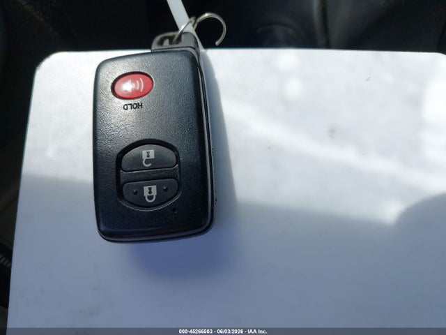 45266503 :رقم المزاد ، 2T3YL4DV3DW001586 vin ، 2013 Toyota Rav4 Ev مزاد بيع