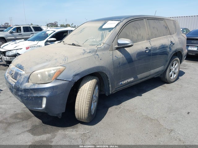 45266503 :رقم المزاد ، 2T3YL4DV3DW001586 vin ، 2013 Toyota Rav4 Ev مزاد بيع