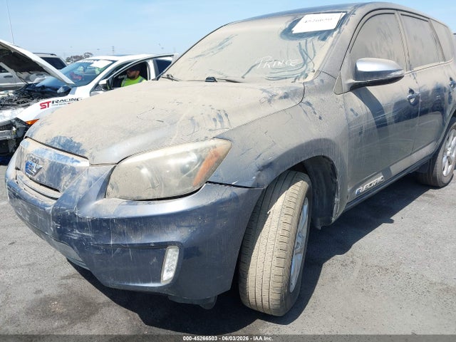 45266503 :رقم المزاد ، 2T3YL4DV3DW001586 vin ، 2013 Toyota Rav4 Ev مزاد بيع