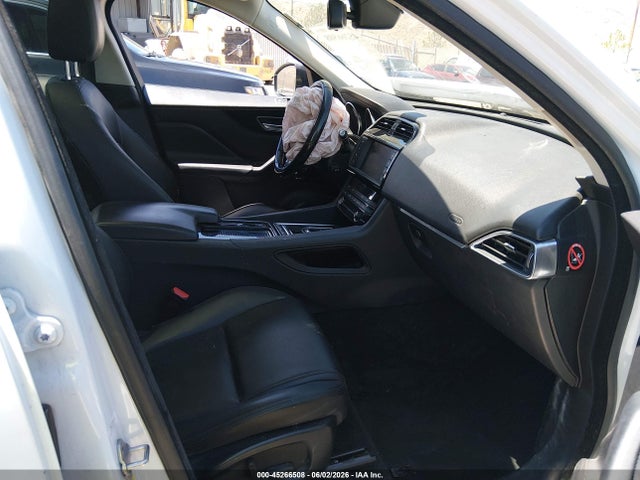 45266508 :رقم المزاد ، SADCJ2GX7JA235679 vin ، 2018 Jaguar F-pace 30t Premium مزاد بيع