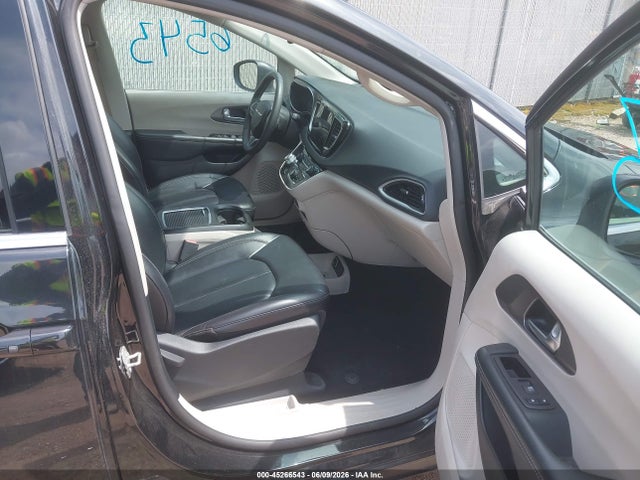 Продаж на аукціоні авто 2023 Chrysler Pacifica Touring L, vin: 2C4RC1BG9PR615936, номер лоту: 45266543