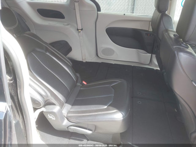 Продаж на аукціоні авто 2023 Chrysler Pacifica Touring L, vin: 2C4RC1BG9PR615936, номер лоту: 45266543