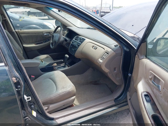 2000 Honda Accord 3.0 Ex მანქანა იყიდება აუქციონზე, vin: 1HGCG1651YA047014, აუქციონის ნომერი: 45266596