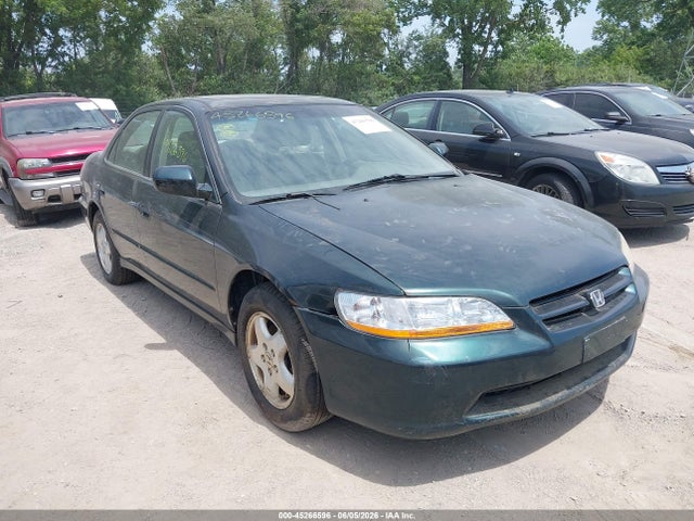 2000 Honda Accord 3.0 Ex მანქანა იყიდება აუქციონზე, vin: 1HGCG1651YA047014, აუქციონის ნომერი: 45266596
