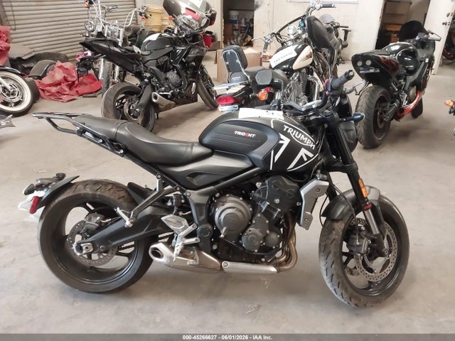 Auction sale of the 2022 Triumph Motorcycle Trident 660, vin: SMTL10UL4NTAY4719, lot number: 45266627