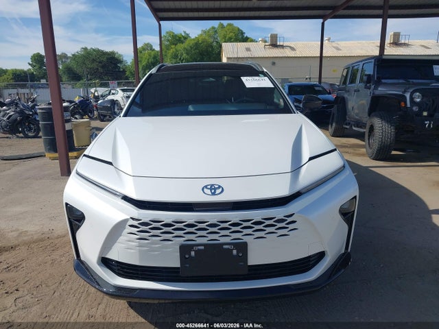 JTDACAAJ8S3032981 Toyota Crown Signia Limited