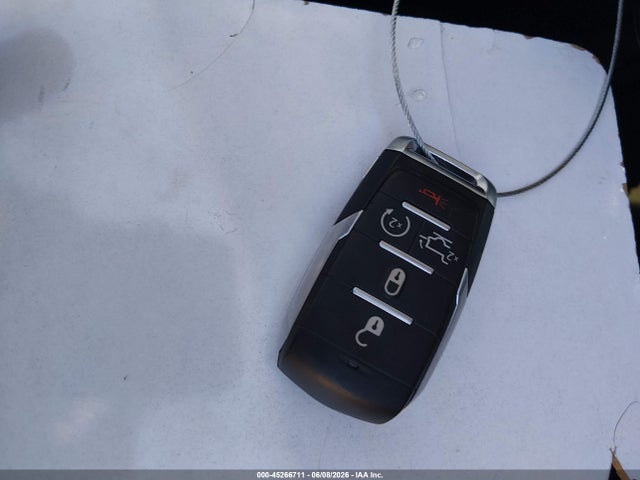 45266711 :رقم المزاد ، 1C6SRFRT1NN366811 vin ، 2022 Ram 1500 Laramie مزاد بيع