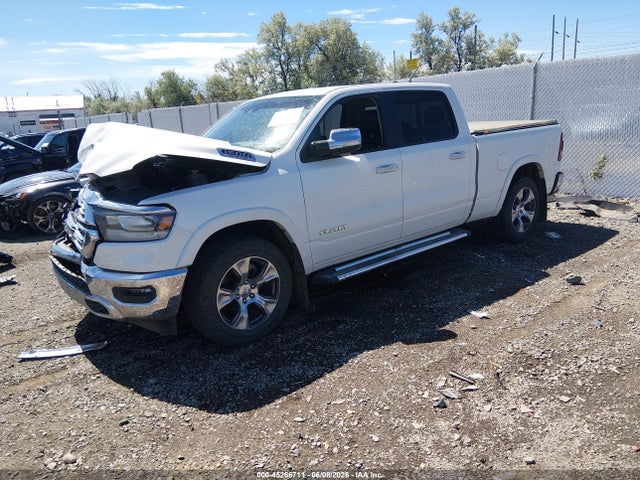 45266711 :رقم المزاد ، 1C6SRFRT1NN366811 vin ، 2022 Ram 1500 Laramie مزاد بيع