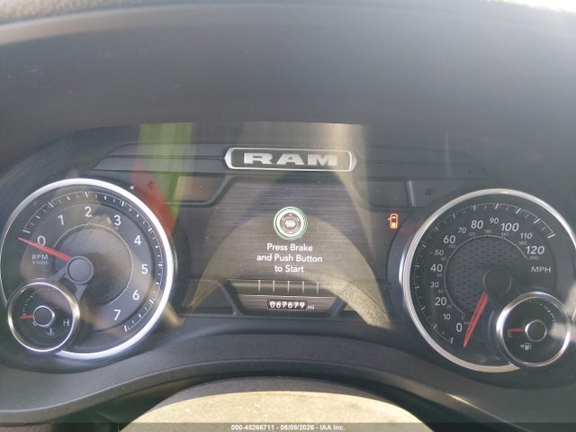 45266711 :رقم المزاد ، 1C6SRFRT1NN366811 vin ، 2022 Ram 1500 Laramie مزاد بيع