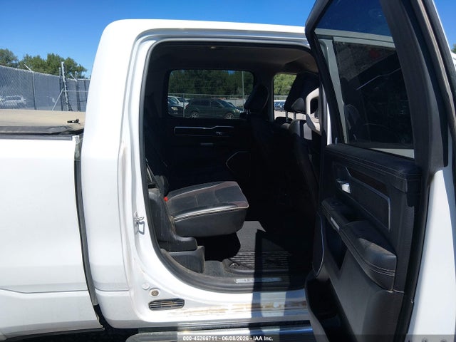 45266711 :رقم المزاد ، 1C6SRFRT1NN366811 vin ، 2022 Ram 1500 Laramie مزاد بيع