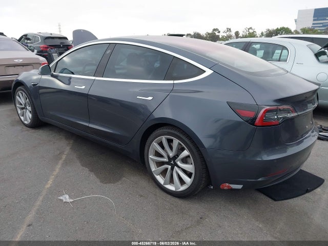 Продаж на аукціоні авто 2018 Tesla Model 3 Long Range/mid Range, vin: 5YJ3E1EA2JF015107, номер лоту: 45266719