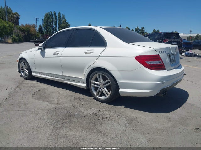 Auction sale of the 2014 Mercedes-benz C 250 Sport, vin: WDDGF4HB6EG219561, lot number: 45266738