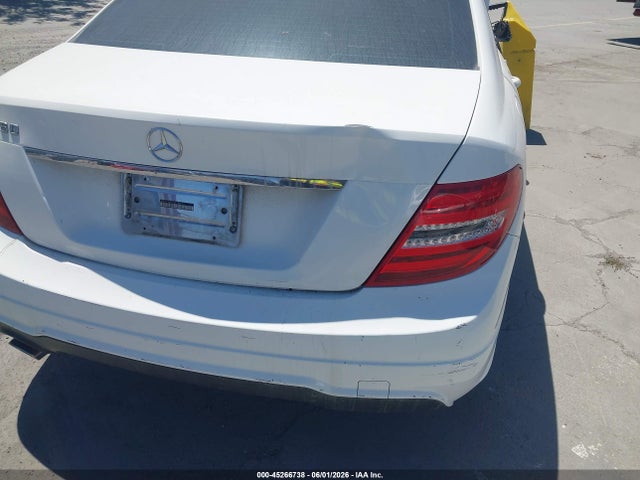 Auction sale of the 2014 Mercedes-benz C 250 Sport, vin: WDDGF4HB6EG219561, lot number: 45266738