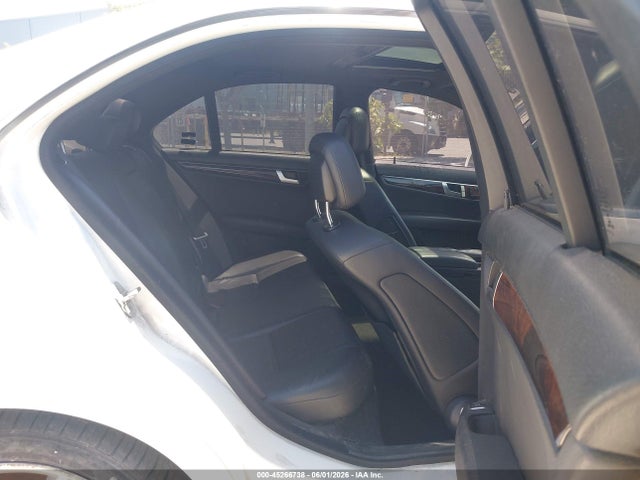 Auction sale of the 2014 Mercedes-benz C 250 Sport, vin: WDDGF4HB6EG219561, lot number: 45266738