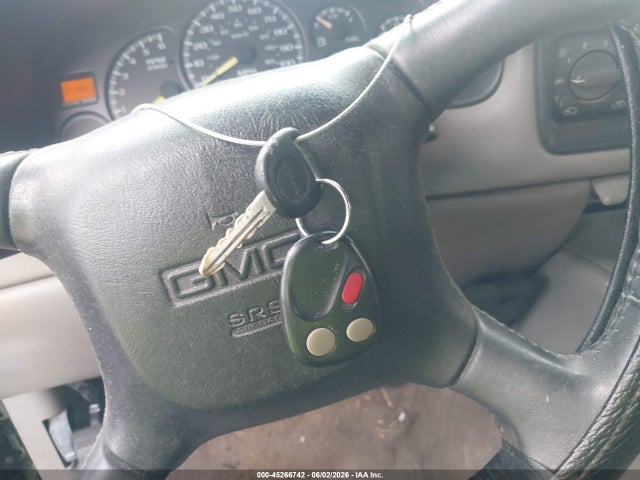 2001 Gmc Sierra 1500 Sle მანქანა იყიდება აუქციონზე, vin: 2GTEC19T711216515, აუქციონის ნომერი: 45266742