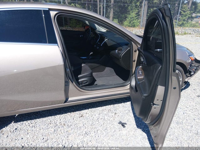 1G1ZE5ST4PF150657 Chevrolet Malibu Fwd 2lt