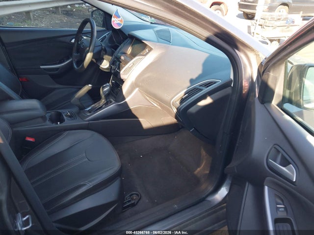 Продажа на аукционе авто 2014 Ford Focus Titanium, vin: 1FADP3N25EL319950, номер лота: 45266768