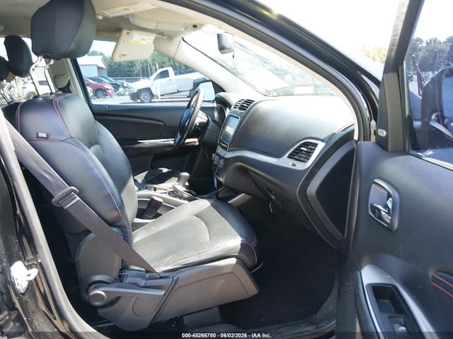 45266780 :رقم المزاد ، 3C4PDDEG6FT660832 vin ، 2015 Dodge Journey R/t مزاد بيع