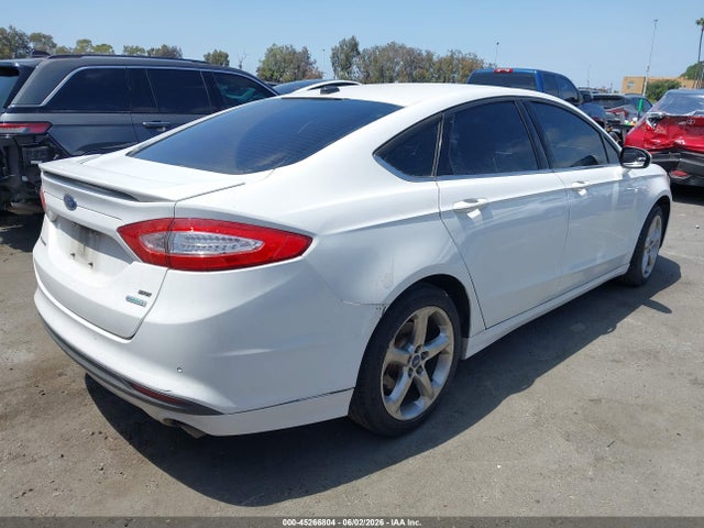 3FA6P0HD7GR202332 Ford FUSION SE