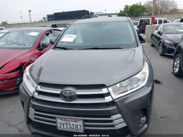 5TDZZRFH3HS213189 Toyota Highlander Le Plus