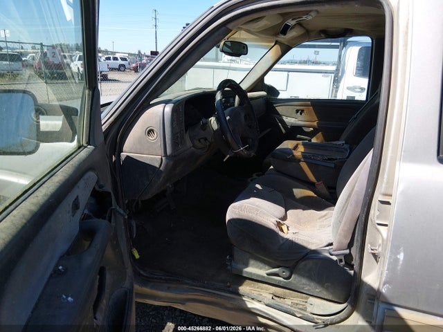 2003 Chevrolet Silverado 2500hd Ls მანქანა იყიდება აუქციონზე, vin: 1GCHK23123F209982, აუქციონის ნომერი: 45266882