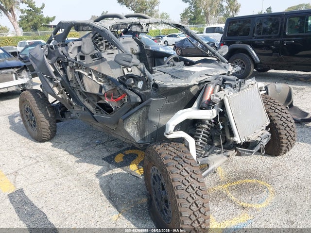 45266885 :رقم المزاد ، 3JB8XAT28RE001566 vin ، 2024 Can-am Maverick R X Rs مزاد بيع