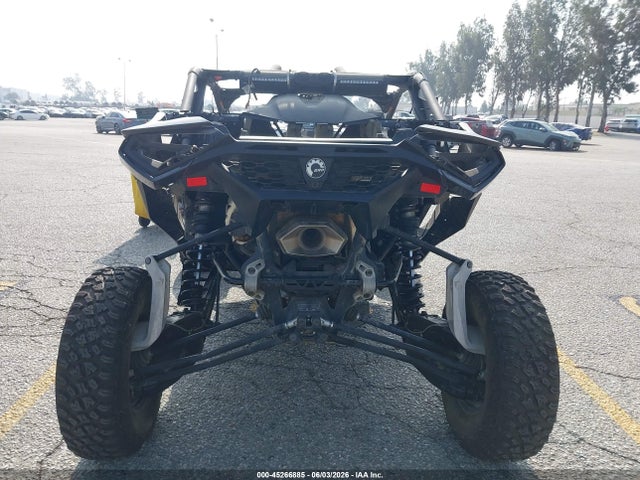 45266885 :رقم المزاد ، 3JB8XAT28RE001566 vin ، 2024 Can-am Maverick R X Rs مزاد بيع