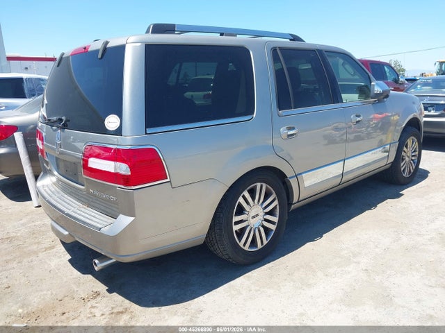 45266890 :رقم المزاد ، 5LMFU28568LJ11035 vin ، 2008 Lincoln Navigator مزاد بيع
