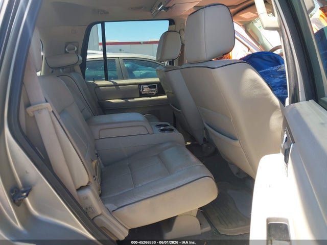 45266890 :رقم المزاد ، 5LMFU28568LJ11035 vin ، 2008 Lincoln Navigator مزاد بيع