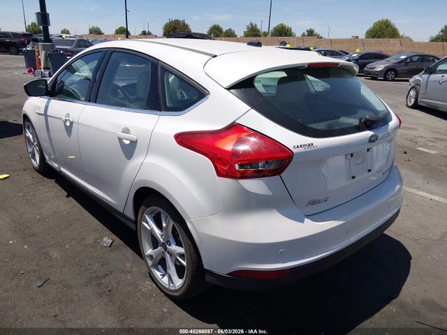 Ford Focus Titanium 2016 1FADP3N2XGL387843 Image 3