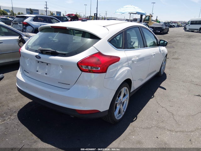 Ford Focus Titanium 2016 1FADP3N2XGL387843 Image 4