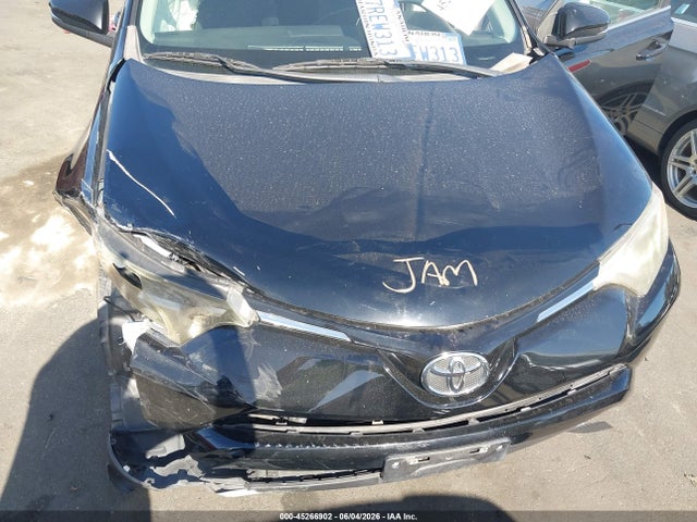 2T3WFREV8GW252389 Toyota Rav4 Xle