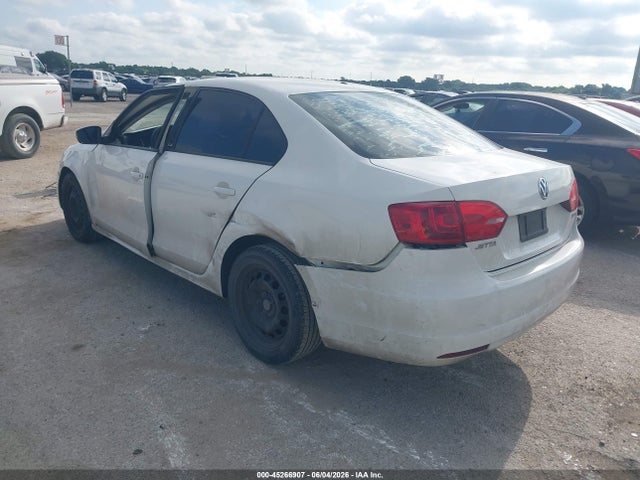 45266907 :رقم المزاد ، 3VWDX7AJ7BM365849 vin ، 2011 Volkswagen Jetta 2.5l Se مزاد بيع
