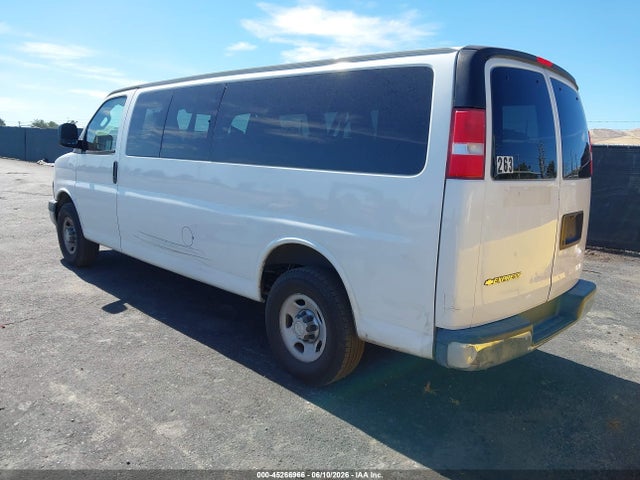 Продажа на аукционе авто 2017 Chevrolet Express 3500 Lt, vin: 1GAZGPFG3H1332383, номер лота: 45266966