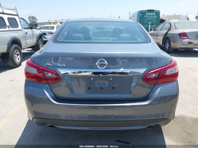 Nissan Altima 2.5 S 2018 1N4AL3AP0JC473511 Image 17