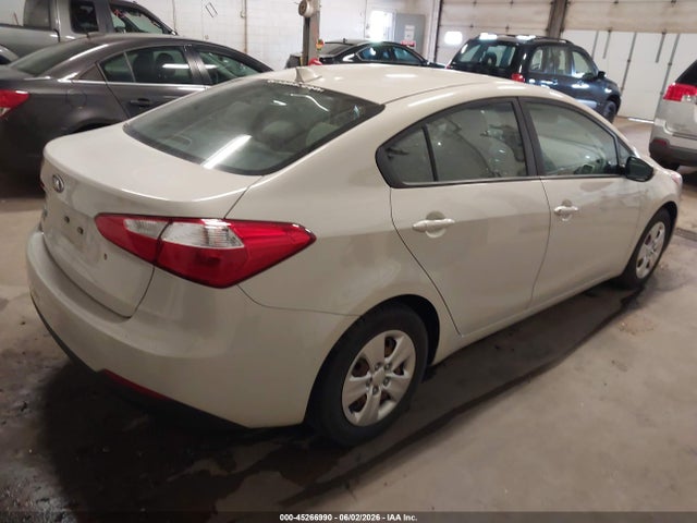 Продажа на аукционе авто 2015 Kia Forte Lx, vin: KNAFK4A6XF5336715, номер лота: 45266990