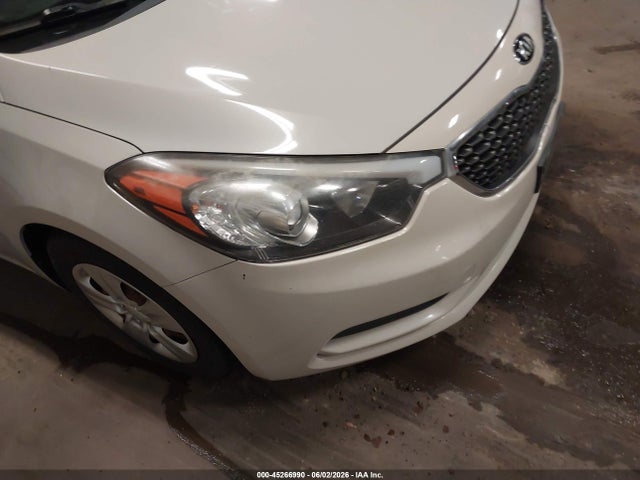 Продажа на аукционе авто 2015 Kia Forte Lx, vin: KNAFK4A6XF5336715, номер лота: 45266990