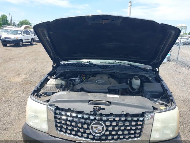 45267005 :رقم المزاد ، 1GYEK63N43R103409 vin ، 2003 Cadillac Escalade Standard مزاد بيع