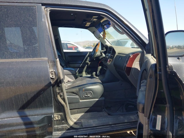 Продаж на аукціоні авто 2002 Mitsubishi Montero Limited, vin: JA4MW51R72J020909, номер лоту: 45267041