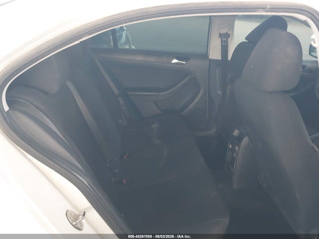 3VW267AJ3GM350041 Volkswagen Jetta 1.4t S