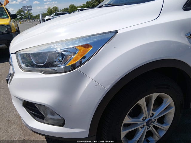 45267062 :رقم المزاد ، 1FMCU9HD2JUB01611 vin ، 2018 Ford Escape Sel مزاد بيع