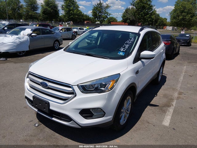 45267062 :رقم المزاد ، 1FMCU9HD2JUB01611 vin ، 2018 Ford Escape Sel مزاد بيع