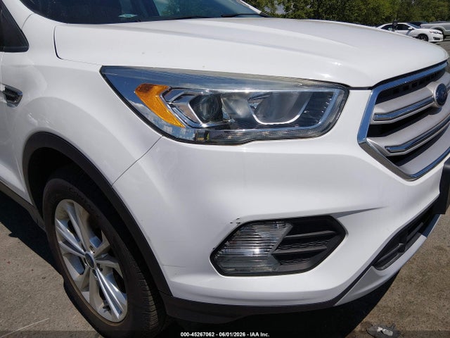 45267062 :رقم المزاد ، 1FMCU9HD2JUB01611 vin ، 2018 Ford Escape Sel مزاد بيع