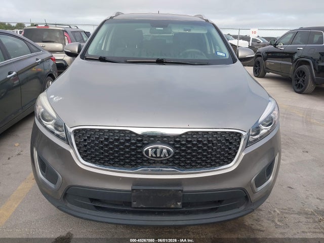 45267080 :رقم المزاد ، 5XYPG4A32HG200698 vin ، 2017 Kia Sorento 2.4l Lx مزاد بيع
