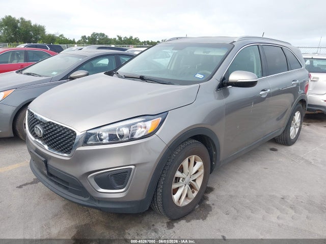 45267080 :رقم المزاد ، 5XYPG4A32HG200698 vin ، 2017 Kia Sorento 2.4l Lx مزاد بيع